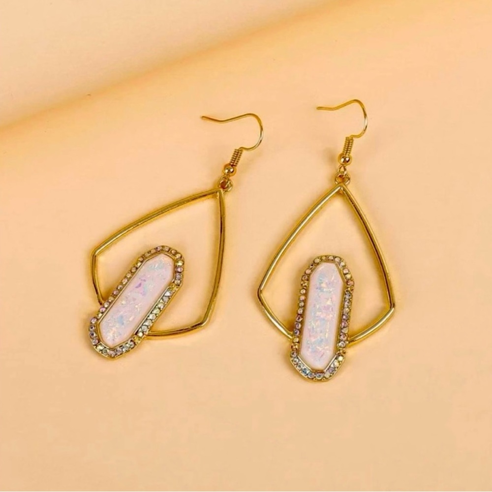 NWOT Rhinestone Decor Geometric Drop Earrings - Picture 3 of 3